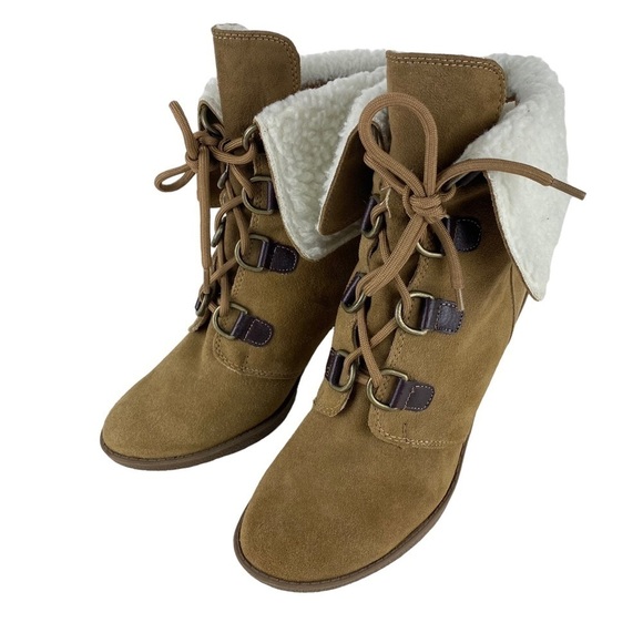Coach and Four Sherpa Suede Leather Boots Women’s Size 8.5 Tan Brown Keystone II - Picture 3 of 9